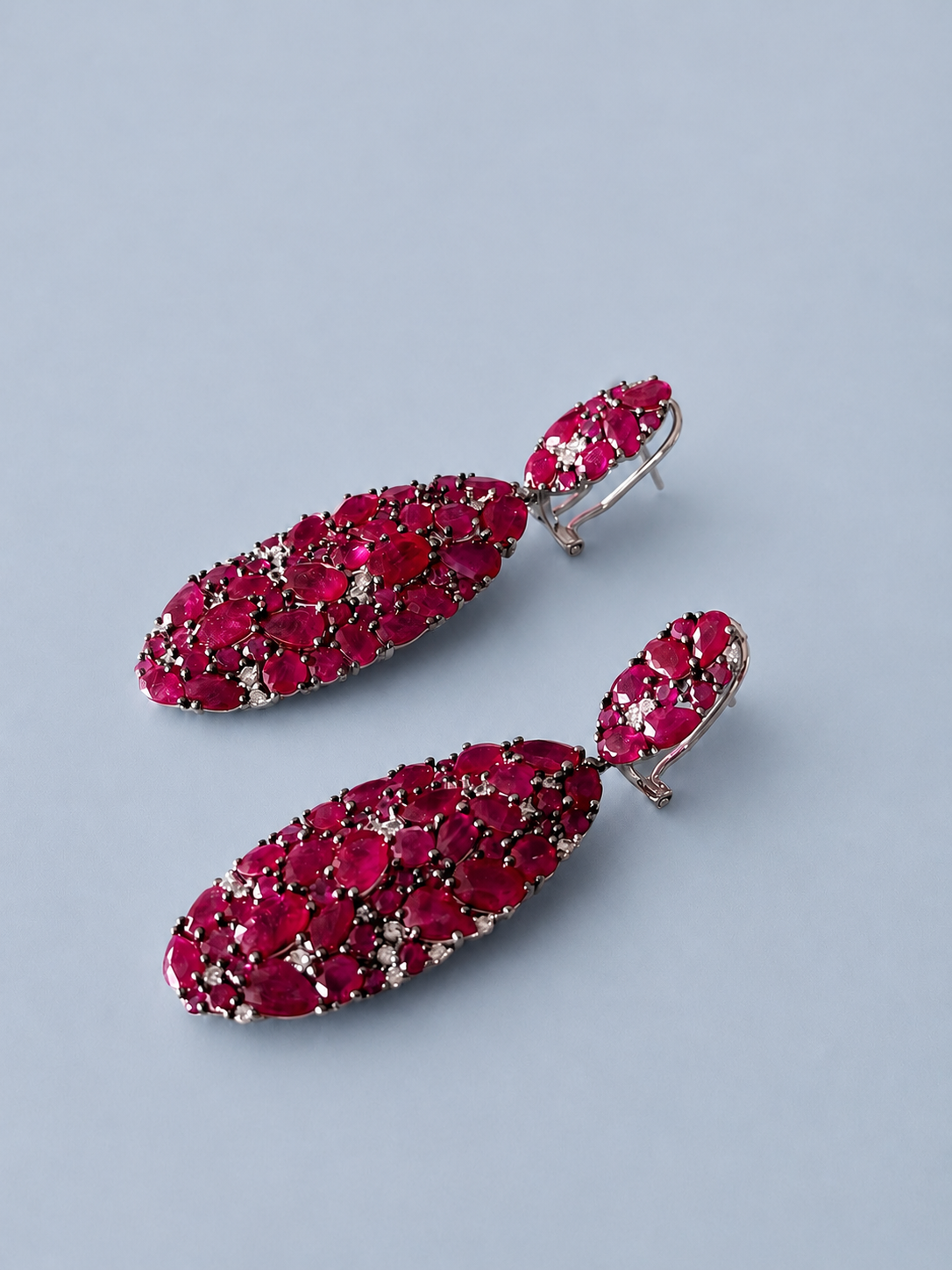 Aretes Amore
